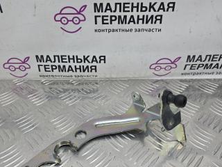 кронштейн (крепление) Mercedes-Benz C-Класс W205/S205/C205 W205.042 2014, 2.0 л., M 274.920, бензин, АКПП, 755 серый, седан, задний привод, правый руль, A2740940041