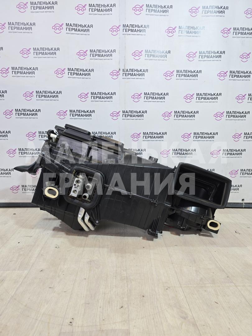 отопитель в сборе (печка) Mercedes-Benz A-Класс W176 2013, 2.0 л., M 270.920, бензин, робот, серый, хетчбэк 5 дв., передний привод, правый руль, A2468301900, A2469064300, A2469064100, A2468203515, 2468300084, CZ1139300857 - фото №1