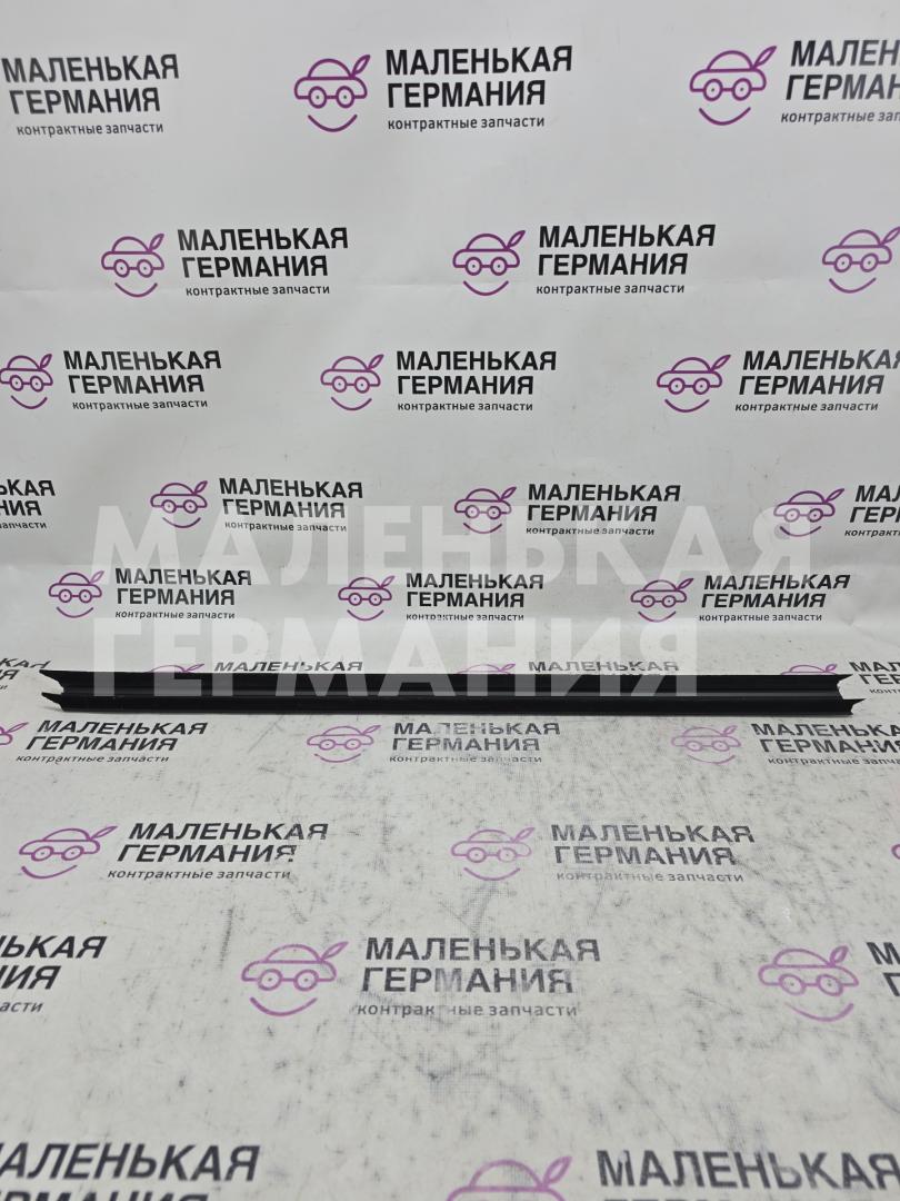 Уплотнитель стекла BMW 3 серия F30/F31/F34 (2011 - 2016), 51337258299, 7258299 - фото №1