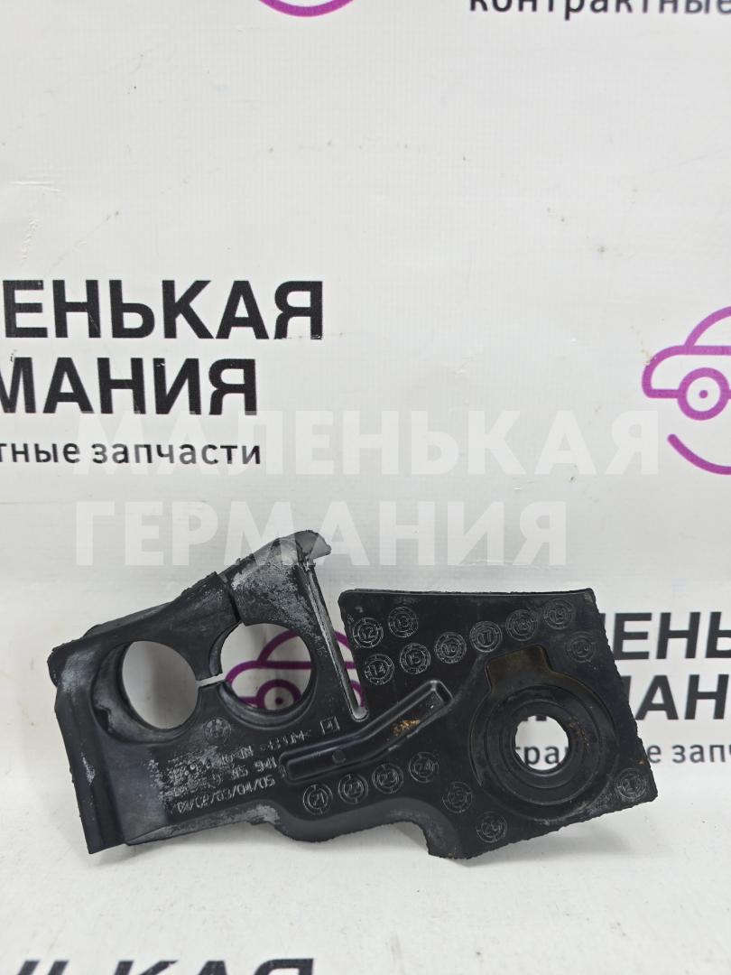 уплотнитель BMW X1 F48 2017, 2.0 л., B48 A20 B, бензин, АКПП, синий mediterranblau c10, полный привод, правый руль, 64219315941, 9315941 - фото №1