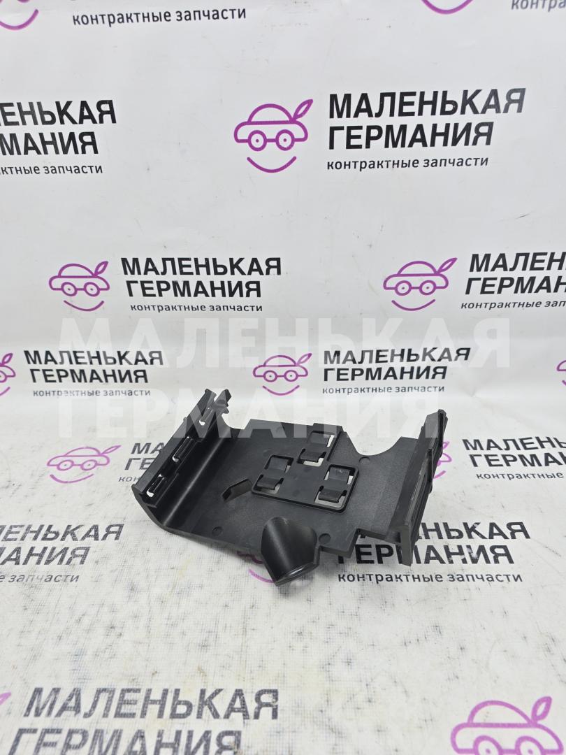 кронштейн блока управления Volkswagen Passat B8 2015, 1.8 л., CJSA, бензин, робот, 2t/c9x чёрный перламутр, седан, правый руль, 5Q0906507D - фото №1