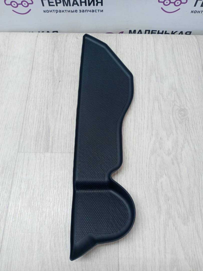 коврик подстаканника Mercedes-Benz C-Класс W205/S205/C205 2014, 2.0 л., M 274.920, бензин, АКПП, белый, седан, задний привод, правый руль, A2057278200, JC2450907 - фото №1