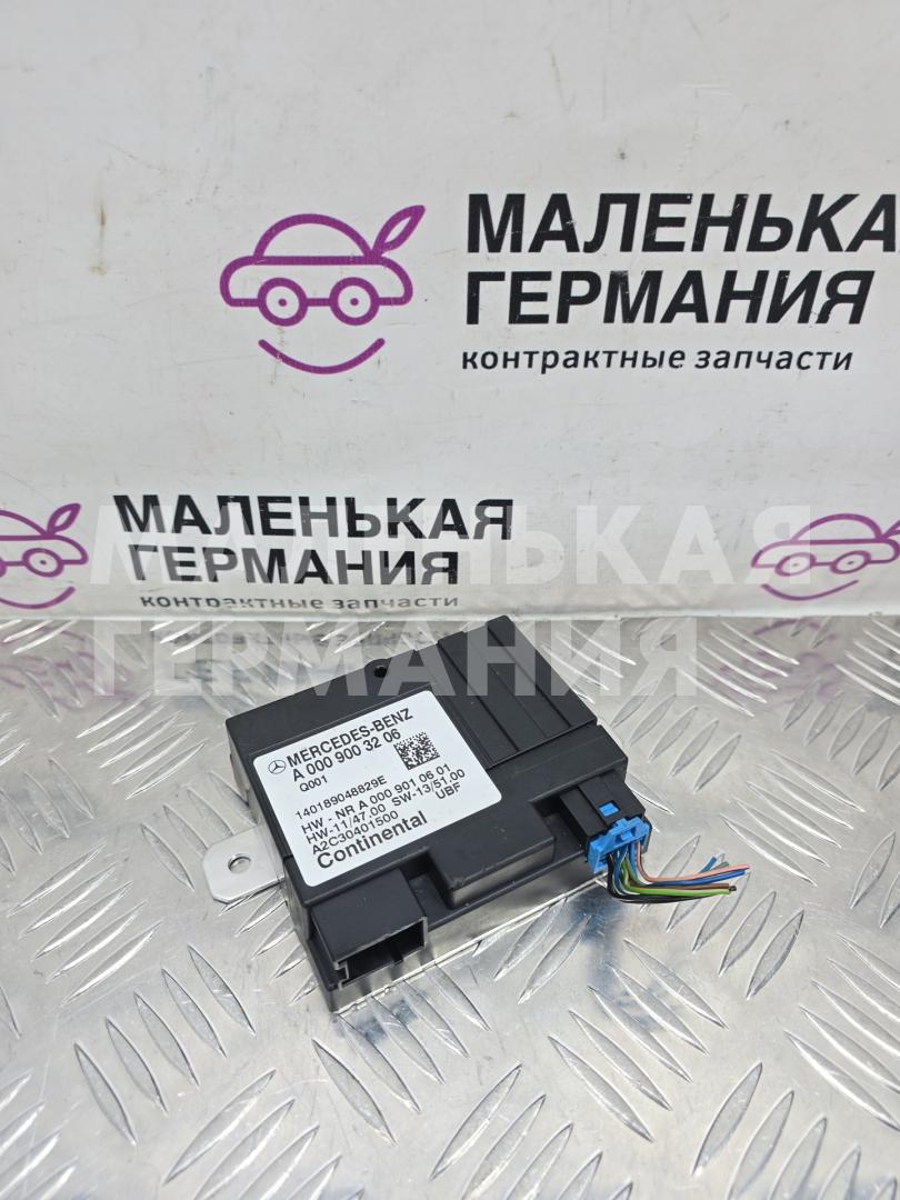 блок управления топливным насосом Mercedes-Benz C-Класс W205/S205/C205 W205.042 2014, 2.0 л., M 274.920, бензин, АКПП, 755 серый, седан, задний привод, правый руль, A0009003206 - фото №1
