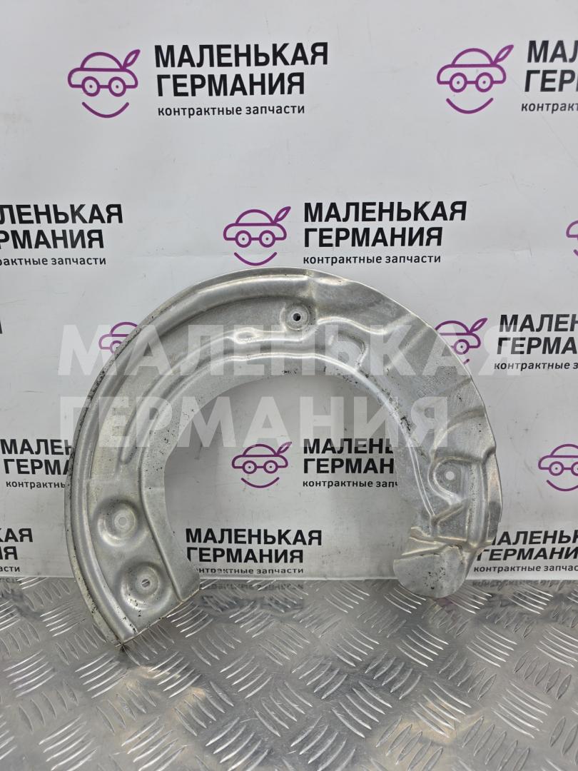 защитный кожух тормозного механизма BMW 5 серия G30/G31 G30 2018, 2.0 л., B48 B20 A, бензин, АКПП, a96 mineral-weiss metallic, седан, задний привод, правый руль, 34106861798, 6861798 - фото №1