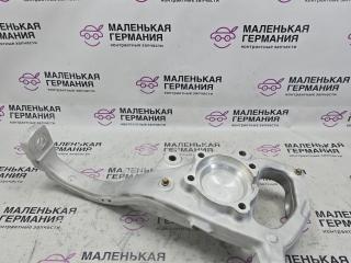 кулак поворотный левый Mercedes-Benz C-Класс W205/S205/C205 W205.042 2014, 2.0 л., M 274.920, бензин, АКПП, 755 серый, седан, задний привод, правый руль, A2052100, A2053322100