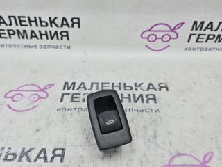 кнопка открытия багажника BMW 5 серия G30/G31 G30 2018, 2.0 л., B48 B20 A, бензин, АКПП, a96 mineral-weiss metallic, седан, задний привод, правый руль, 61319327029, 9327029, 3176963