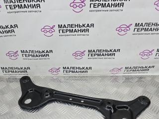 кронштейн рулевой рейки Mercedes-Benz C-Класс W204 [рестайлинг] W204.048 2012, 1.8 л., M 271.860, бензин, АКПП, 149 белый, седан, задний привод, правый руль, A2046280011