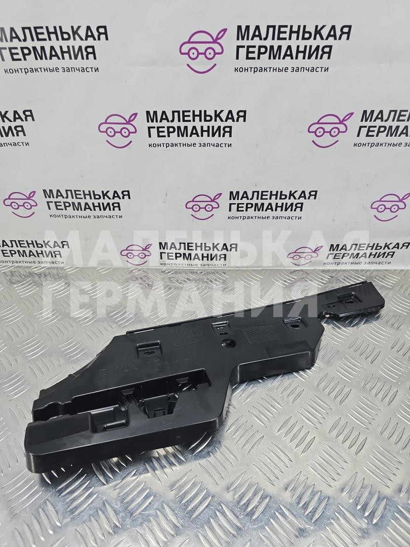 Кронштейн крепления порога BMW 8 серия G14/G15 G15 2021, 4.4 л., N63B44D, бензин, АКПП, черный, купе, полный привод, 7429059, 51777429059 - фото №1