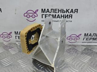 кронштейн радиатора BMW 5 серия G30/G31 G30 2017, 2.0 л., B47 D20 A, дизель, АКПП, black sapphire metallic (475), седан, задний привод, правый руль, 51117357216, 7357216