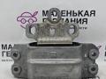 подушка крепления двигателя Volkswagen Golf GTI 6 поколение 2011, 2.0 л., CCZB, бензин, робот, b4/b9a белый, хетчбэк 5 дв., передний привод, правый руль, 1K0199555R - фото №6