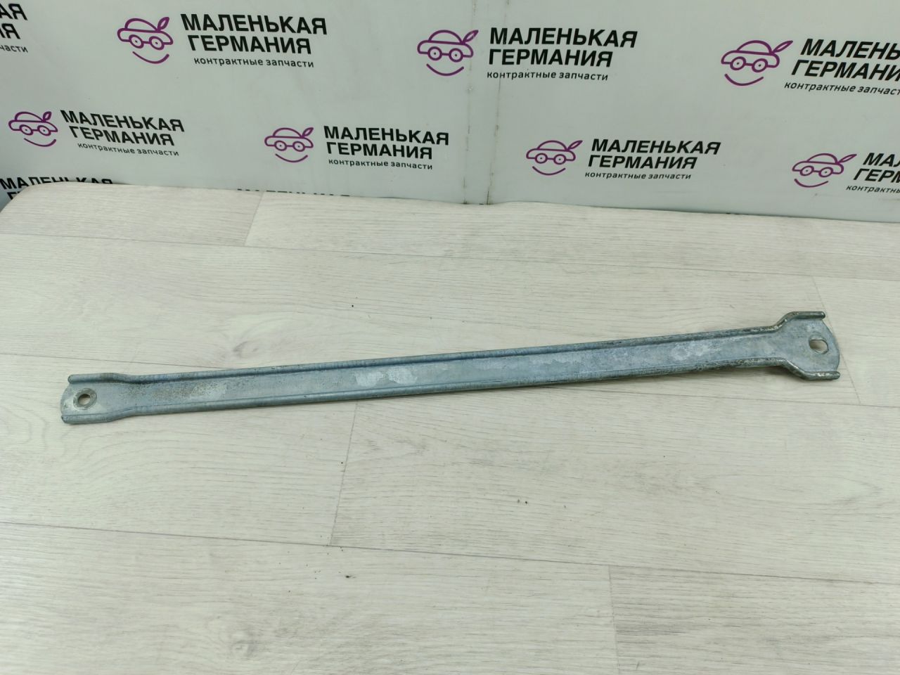 распорка кузова Mercedes-Benz C-Класс W205/S205/C205 2014, 2.0 л., M 274.920, бензин, АКПП, белый, седан, задний привод, правый руль, A2055240047 - фото №1