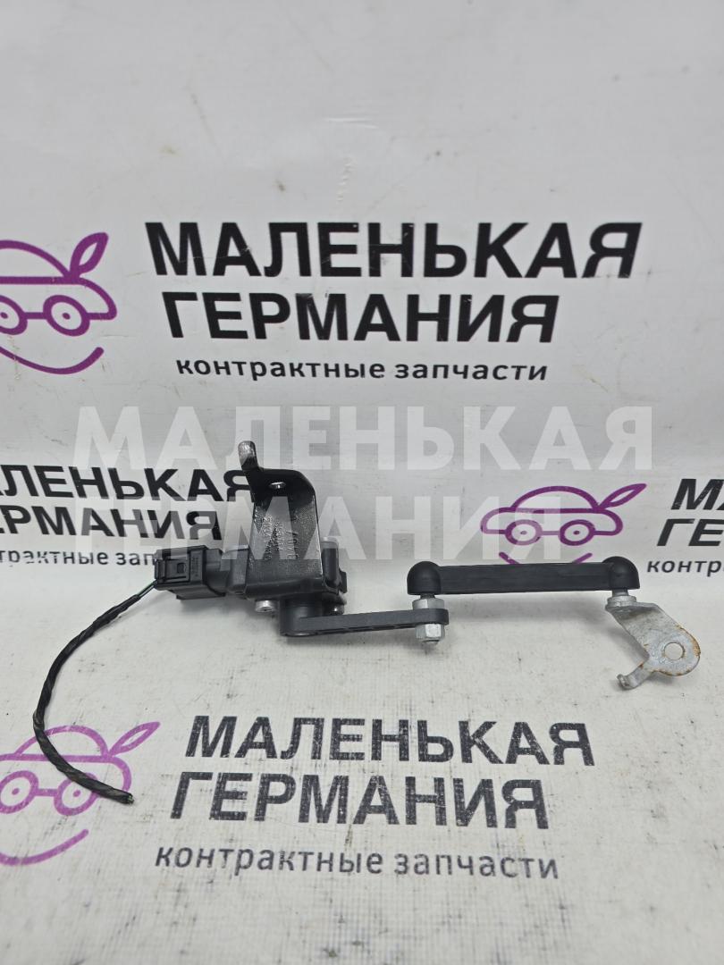 датчик дорожного просвета задний BMW X1 F48 2017, 2.0 л., B48 A20 B, бензин, АКПП, синий mediterranblau c10, полный привод, правый руль, 37146870200, 6870200, 6853714 - фото №1