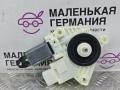 моторчик стеклоподъемника задний правый BMW 5 серия G30/G31 G30 2017, 2.0 л., B47 D20 A, дизель, АКПП, black sapphire metallic (475), седан, задний привод, правый руль, 51357455084, 7455084 - фото №4