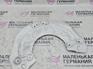 защитный кожух тормозного механизма Mercedes-Benz C-Класс W205/S205/C205 W205.042 2014, 2.0 л., M 274.920, бензин, АКПП, 755 серый, седан, задний привод, правый руль, A0004213520