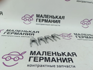 крепление форсунки Mercedes-Benz C-Класс W205/S205/C205 2014, 2.0 л., M 274.920, бензин, АКПП, белый, седан, задний привод, правый руль, A2760720143, A2760720043
