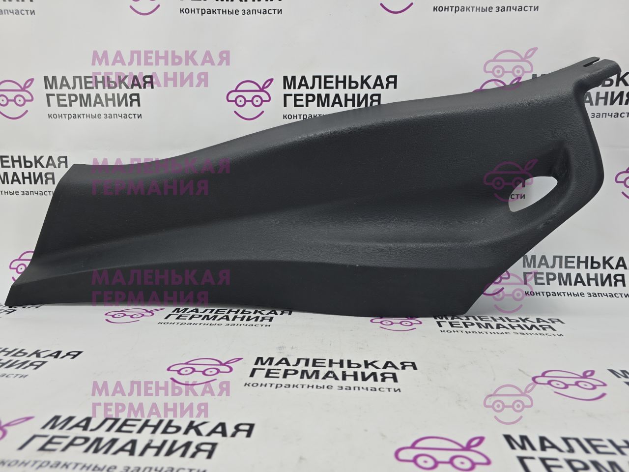 обшивка салона BMW X1 F48 2017, 2.0 л., B48 A20 B, бензин, АКПП, alpinweiss 3 (300), полный привод, правый руль, 51437392879, 7392879, 51477392881, 7392881 - фото №1