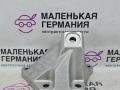 кронштейн двигателя BMW 6 серия F06/F12/F13 2012, 4.4 л., N63 B44 B, бензин, АКПП, alpinweiss 3 (300), хетчбэк 5 дв., задний привод, правый руль, 22116775904, 6775904 - фото №2