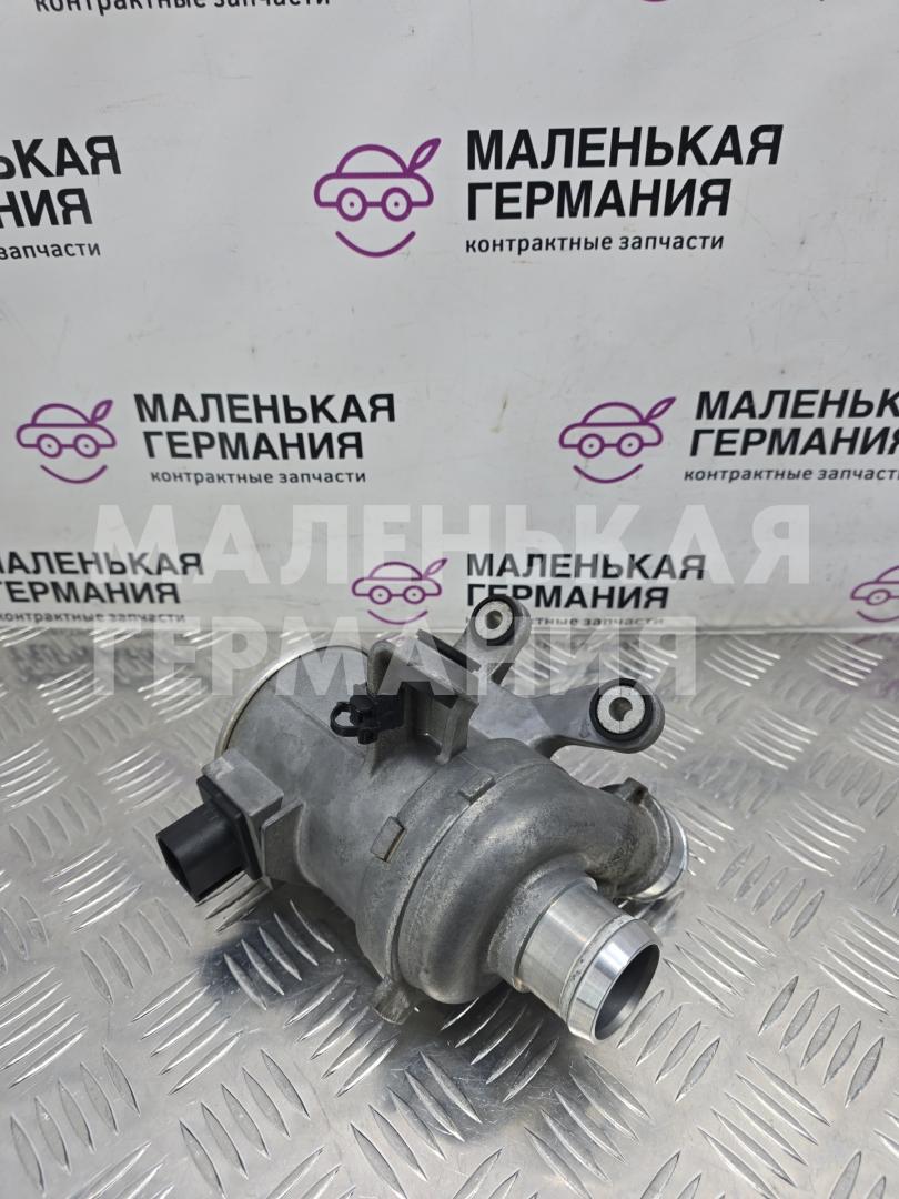помпа Mercedes-Benz C-Класс W205/S205/C205 W205.042 2014, 2.0 л., M 274.920, бензин, АКПП, 755 серый, седан, задний привод, правый руль, A2742000107 - фото №1