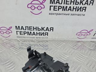 кронштейн (крепление) Volkswagen Passat CC 1 поколение [рестайлинг] 2013, 2.0 л., CCZB, бензин, робот, z2/h5x синий металлик, седан, передний привод, правый руль, 3C8971615B