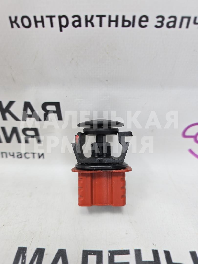 кронштейн радиатора Mercedes-Benz A-Класс W176 2013, 2.0 л., M 270.920, бензин, робот, серый, хетчбэк 5 дв., передний привод, правый руль, A1695040114, A0009912195 - фото №1