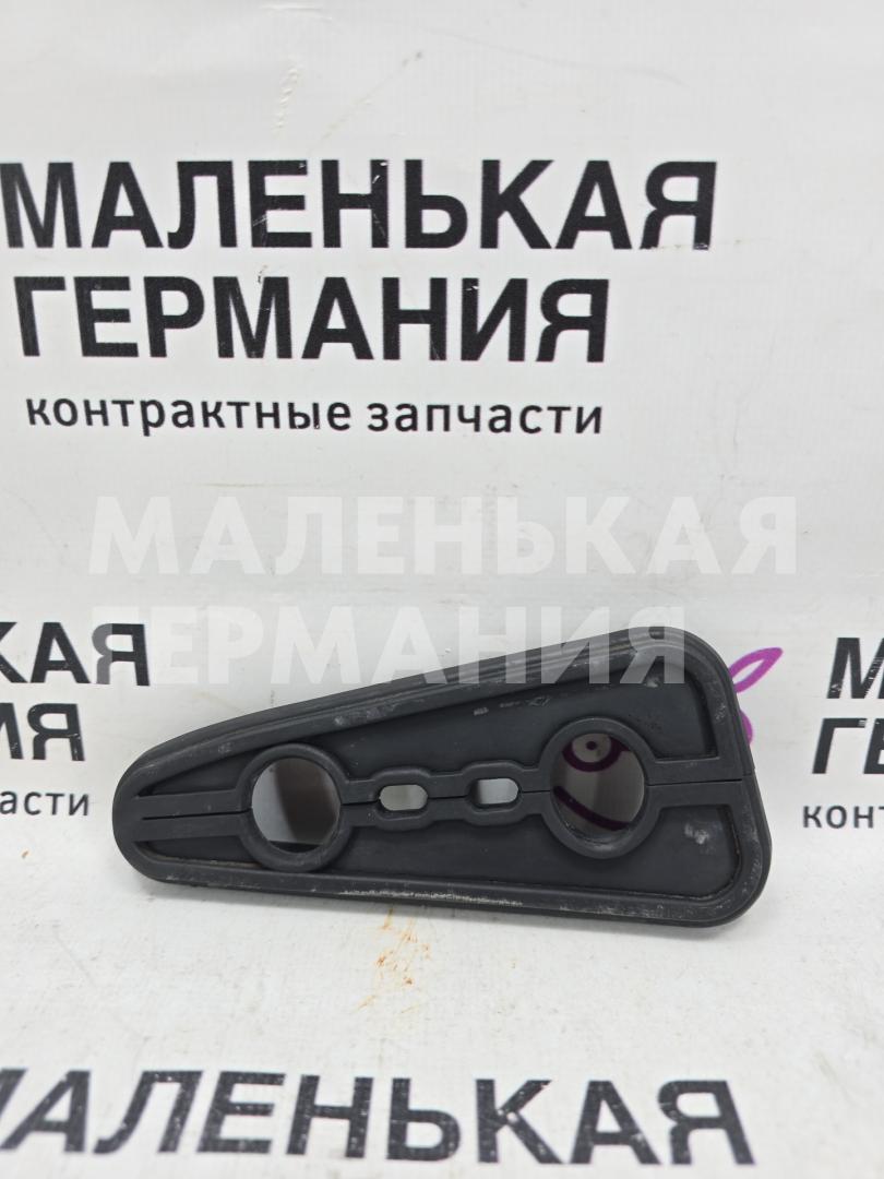 уплотнитель BMW 6 серия F06/F12/F13 2012, 4.4 л., N63 B44 B, бензин, АКПП, alpinweiss 3 (300), хетчбэк 5 дв., задний привод, правый руль, 61139175309, 9175309 - фото №1