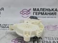 моторчик стеклоподъемника задний левый Mercedes-Benz C-Класс W204 [рестайлинг] W204.048 2012, 1.8 л., M 271.860, бензин, АКПП, 149 белый, седан, задний привод, правый руль, A2048200542, 0130822505 - фото №6