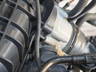 заслонка дроссельная BMW 5 серия F07/F10/F11 2010, 3.0 л., N55 B30 A, бензин, АКПП, задний привод, правый руль, 13547597871, 7597871, A2C53356724, 13547582926, 7582926