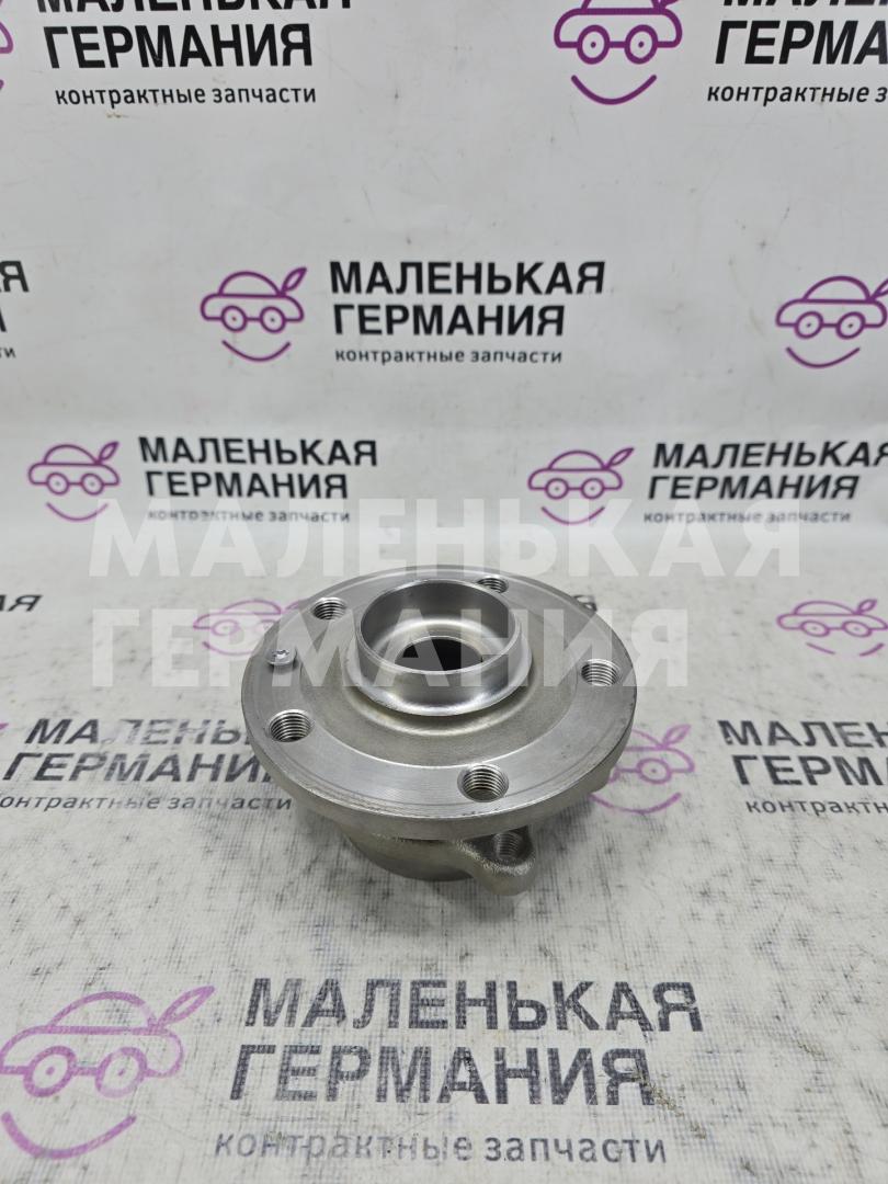 ступица передняя Volkswagen Golf GTI 6 поколение 2011, 2.0 л., CCZB, бензин, робот, b4/b9a белый, хетчбэк 5 дв., передний привод, правый руль, 1K0407621F - фото №1