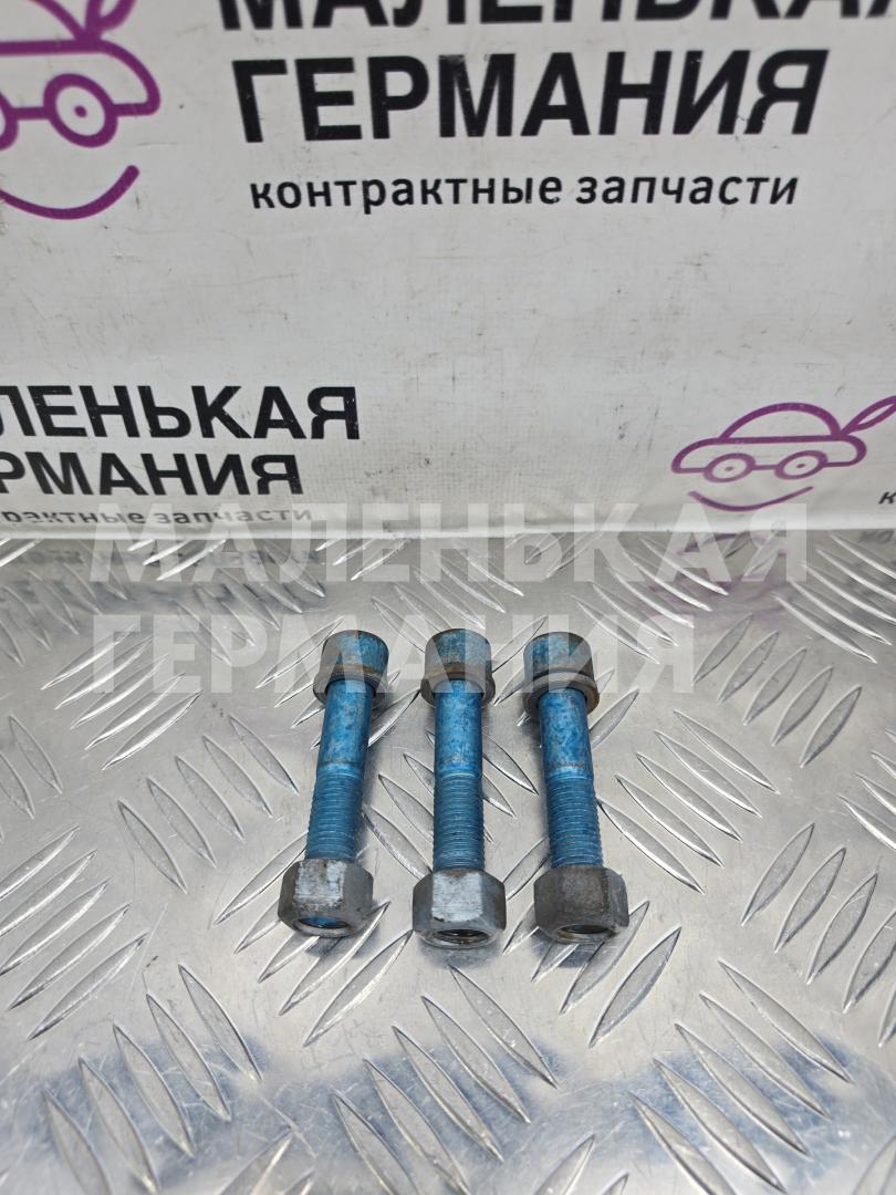 болт Mercedes-Benz E-Класс W212/S212/C207/A207 W212 2012, 1.8 л., M 271.860, бензин, АКПП, 040 черный, седан, задний привод, правый руль, A0119901004, A0029906254 - фото №1