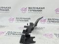 воздуховод (дефлектор) радиатора Volkswagen Golf GTI 6 поколение 2011, 2.0 л., CCZB, бензин, робот, b4/b9a белый, хетчбэк 5 дв., передний привод, правый руль, 5K0121283E - фото №4