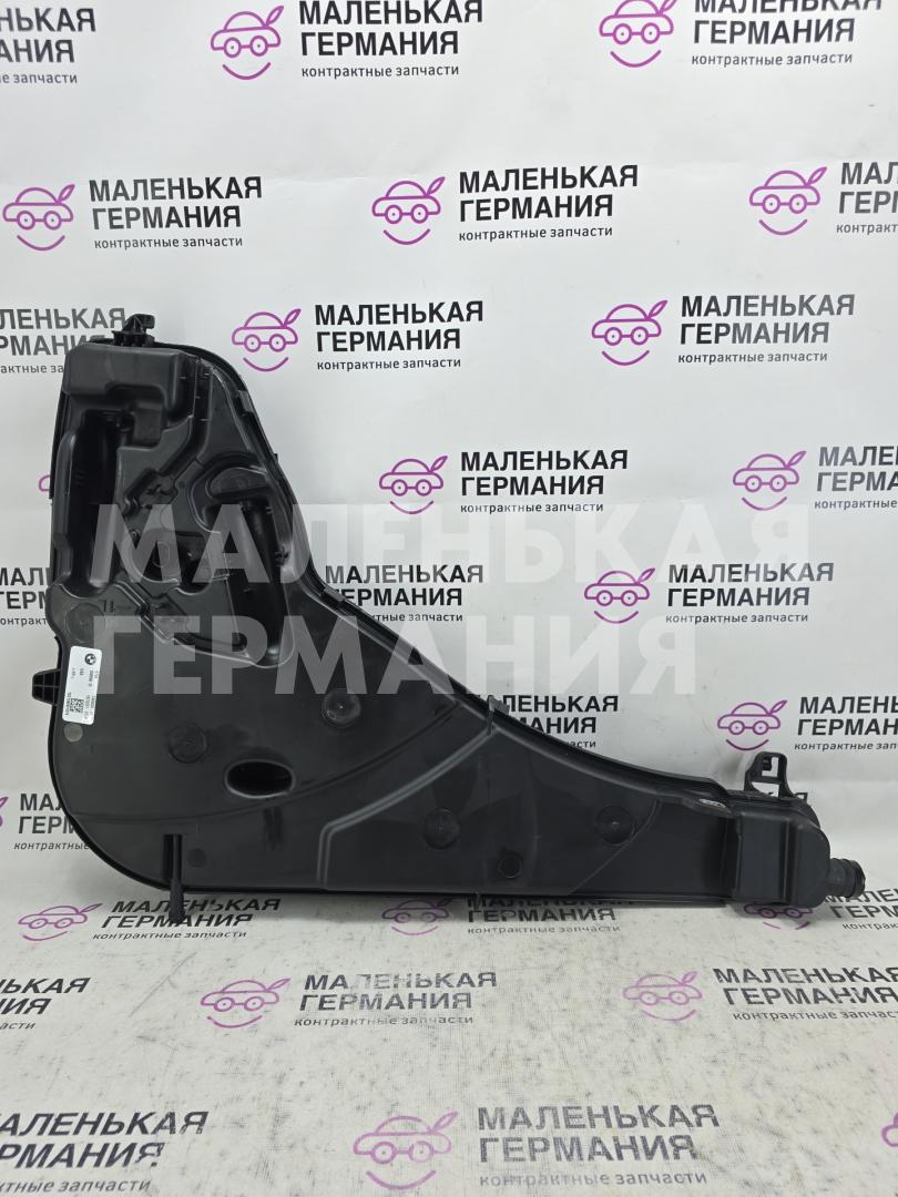 бачок омывателя BMW X5 G05 (2018 - 2026), 3.0 л., B58B30C, бензин, черный, полный привод, 61667483867, 7483867, 61667499828, 6166158896 - фото №1