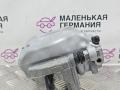 суппорт передний правый BMW 5 серия G30/G31 G30 2018, 2.0 л., B48 B20 A, бензин, АКПП, a96 mineral-weiss metallic, седан, задний привод, правый руль, 34106882256, 6882256, 34106872800, 6872800 - фото №7