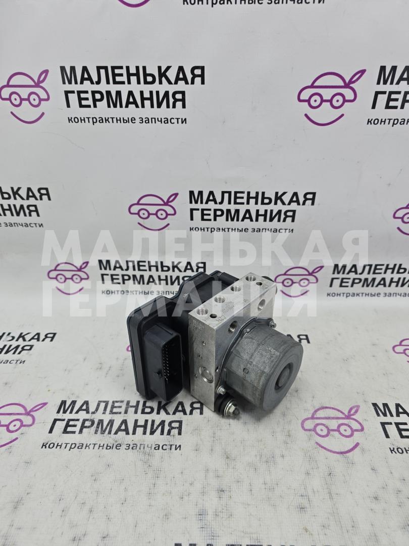 блок ABS Mercedes-Benz A-Класс W176 2013, 2.0 л., M 270.920, бензин, робот, серый, хетчбэк 5 дв., передний привод, правый руль, A0094315212 - фото №1
