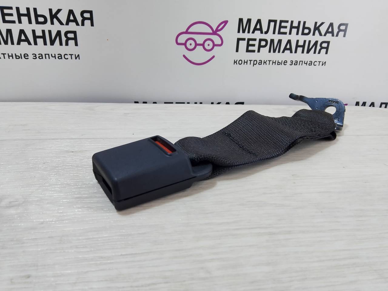 замок ремня безопасности BMW 5 серия G30/G31 G30 2017, 3.0 л., B58 B30 A, бензин, АКПП, темно-синий, седан, полный привод, 72117430064, 7430064 - фото №1