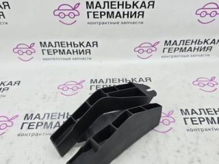 кронштейн радиатора Mercedes-Benz A-Класс W176 2013, 2.0 л., M 270.920, бензин, робот, серый, хетчбэк 5 дв., передний привод, правый руль, A2466260200