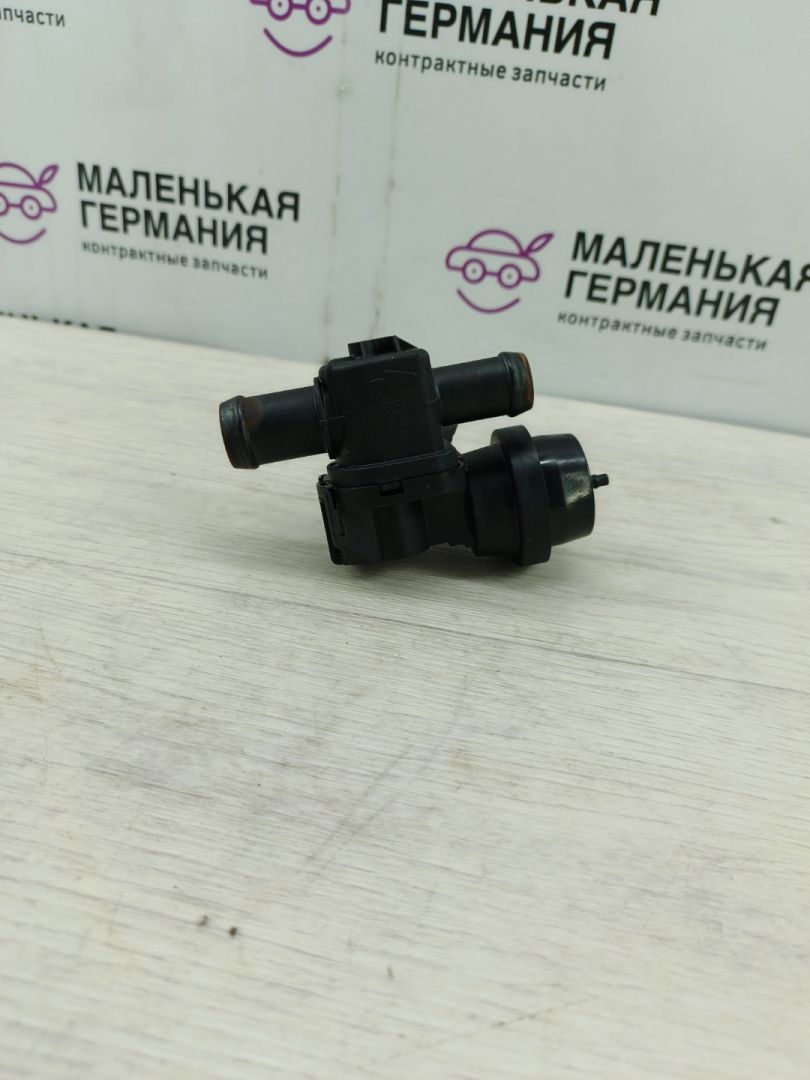 кран отопителя (печки) Mercedes-Benz C-Класс W205/S205/C205 2014, 2.0 л., M 274.920, бензин, АКПП, белый, седан, задний привод, правый руль, A2742000231 - фото №1