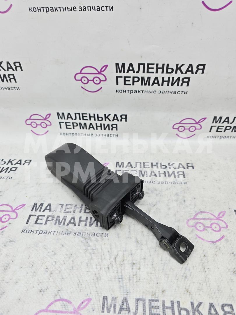 ограничитель открывания двери Audi A5 F5 2018, 2.0 л., CVKB, бензин, АКПП, белый металлик 2y / s9r, хетчбэк 5 дв., правый руль, 8W8839249 - фото №1