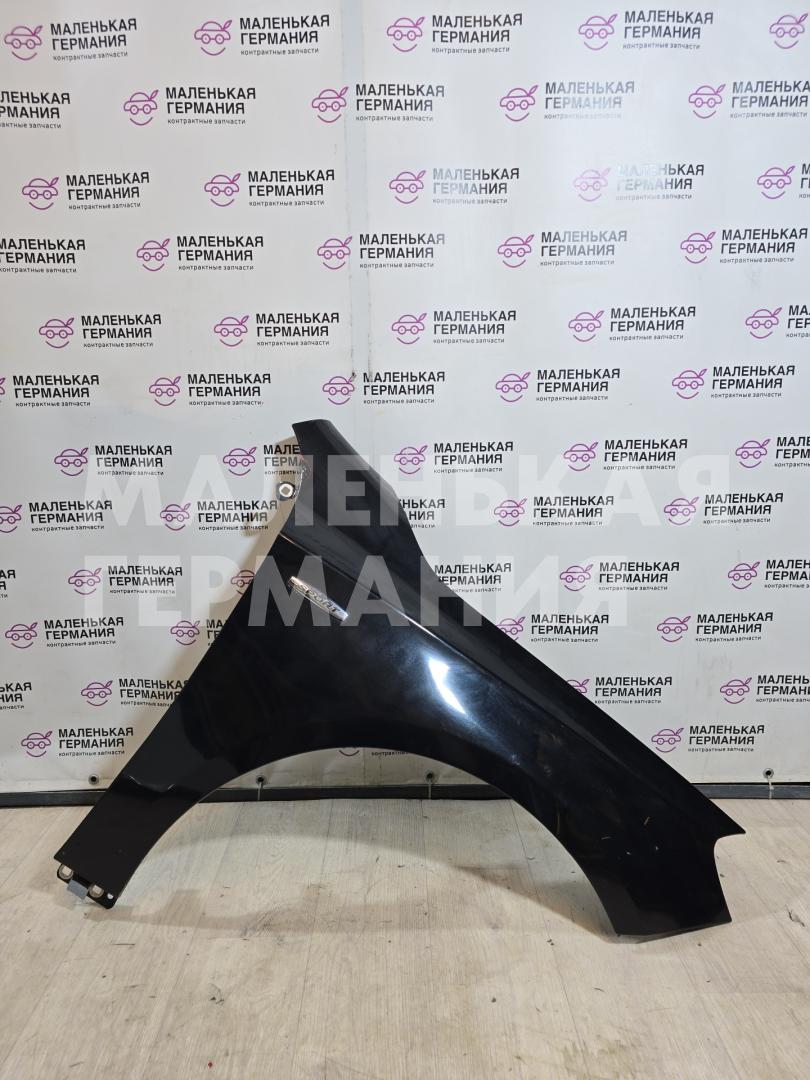 крыло переднее правое Mercedes-Benz A-Класс W176 2013, 2.0 л., M 270.920, бензин, робот, серый, хетчбэк 5 дв., передний привод, правый руль, A1768810201 - фото №1