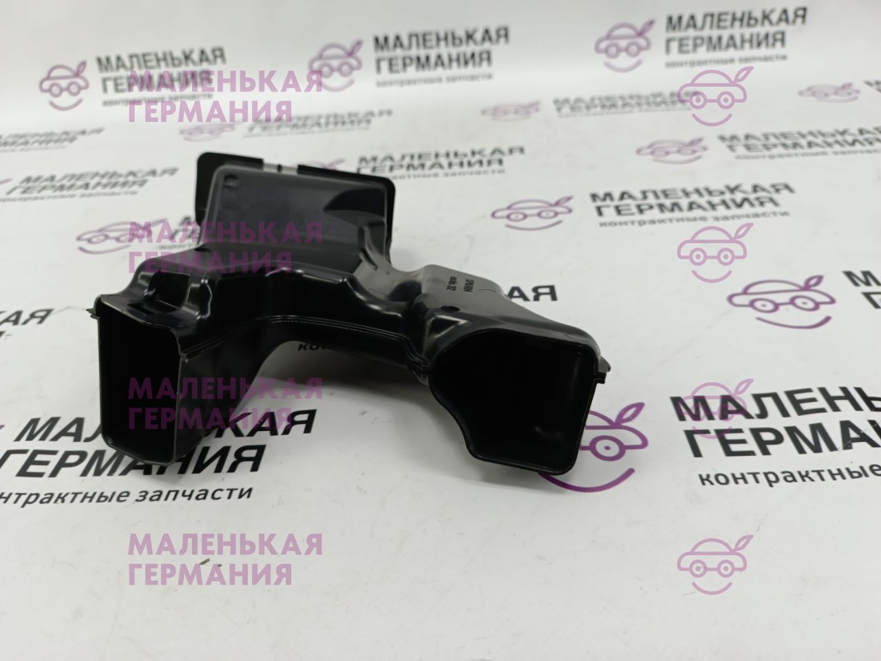 водосток планки обтекателя (жабо) прав. BMW 5 серия G30/G31 G31 2017, 2.0 л., B48 B20 B, бензин, АКПП, alpinweiss 3 (300), универсал, правый руль, 61667357250, 7357250 - фото №1