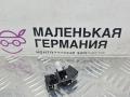 форсунка омывателя лобового стекла BMW 5 серия G30/G31 G30 2017, 2.0 л., B48 B20 A, бензин, АКПП, b65 jatoba brown metallic, седан, задний привод, правый руль, 7388757 - фото №2