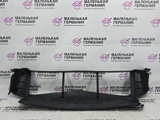воздуховод (дефлектор) радиатора Mercedes-Benz A-Класс W176 2013, 2.0 л., M 270.920, бензин, робот, серый, хетчбэк 5 дв., передний привод, правый руль, A2465051130