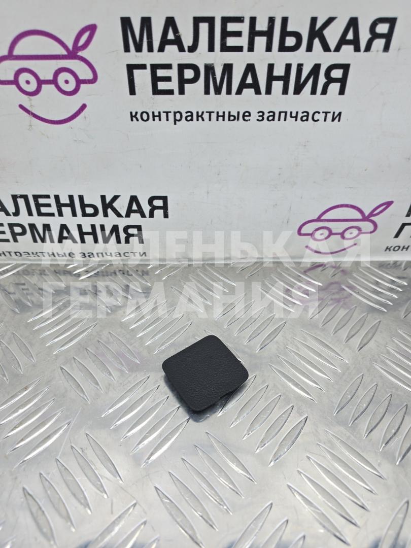 заглушка BMW 5 серия G30/G31 G30 2017, 2.0 л., B47 D20 A, дизель, АКПП, black sapphire metallic (475), седан, задний привод, правый руль, 51477373574, 7373574 - фото №1