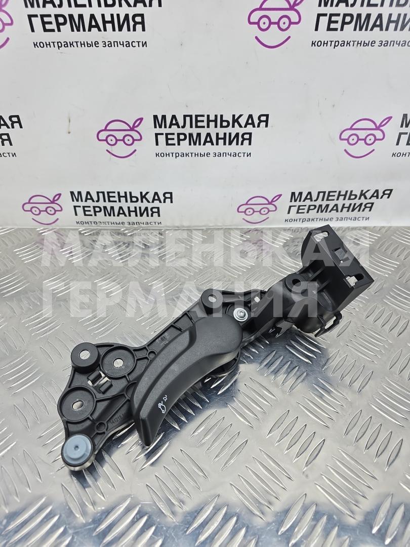 ручка открывания капота BMW 5 серия G30/G31 G30 2017, 2.0 л., B47 D20 A, дизель, АКПП, black sapphire metallic (475), седан, задний привод, правый руль, 51477343444, 7343444, 51477343443, 7343443 - фото №1