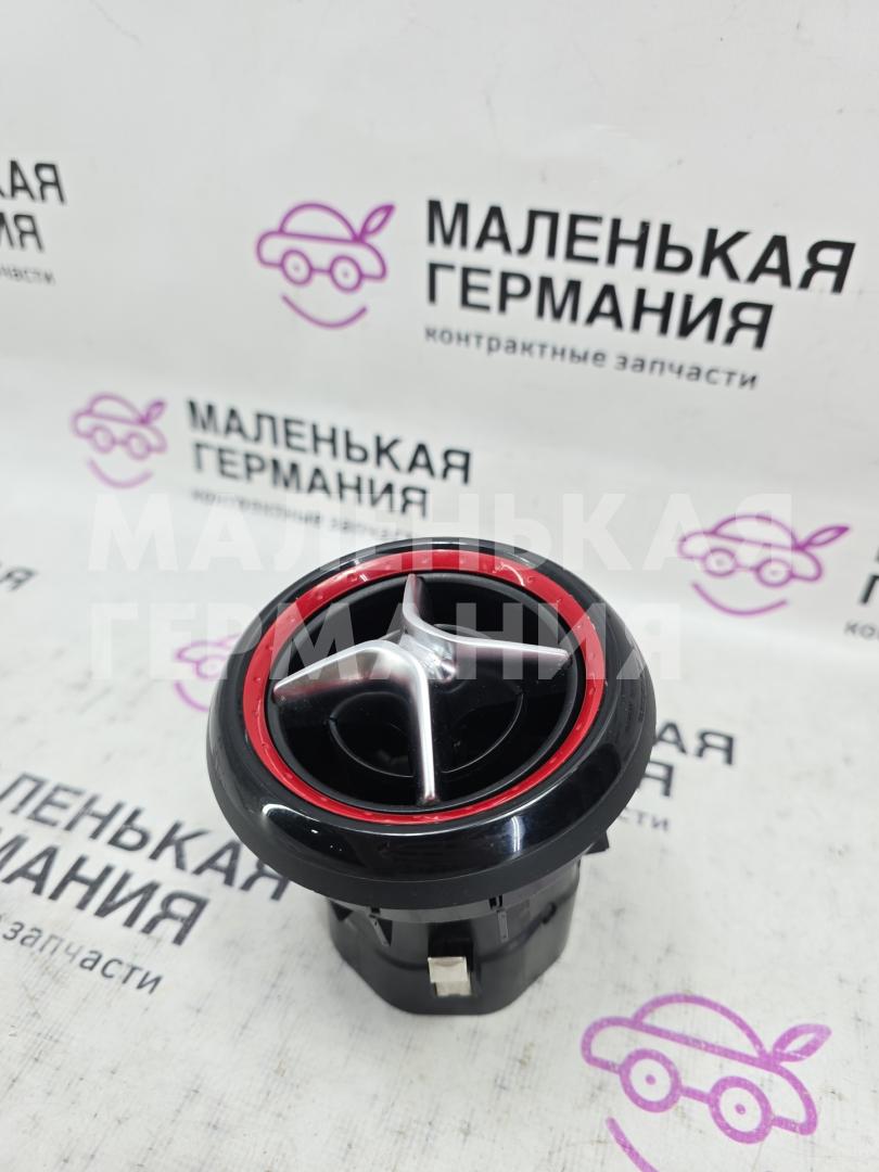 дефлектор обдува салона Mercedes-Benz A-Класс W176 2013, 2.0 л., M 270.920, бензин, робот, серый, хетчбэк 5 дв., передний привод, правый руль, A1768300954 - фото №1