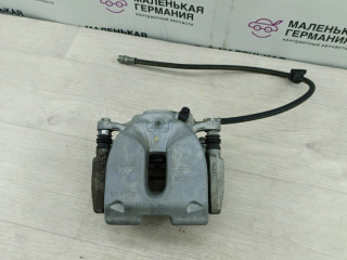 суппорт передний правый BMW X3 G01 (2017 - 2026), 2.0 л., B46 B20 B, бензин, АКПП, белый alpinweiss 3 (300), 34106882254, 6882254, 53390A