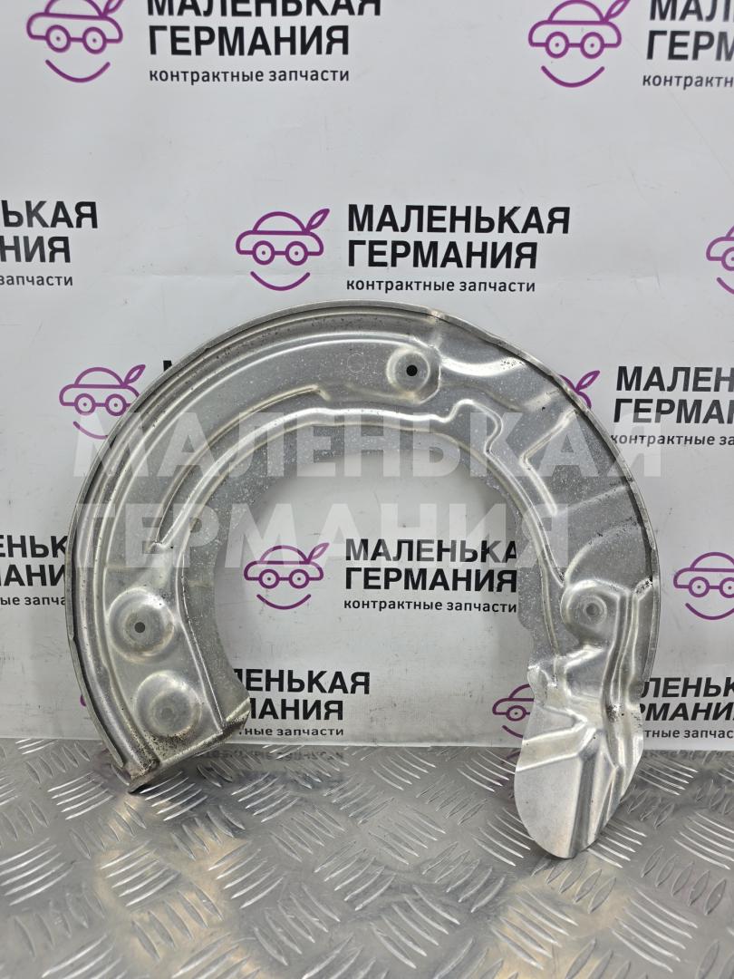 защитный кожух тормозного механизма BMW 5 серия G30/G31 G30 2018, 2.0 л., B48 B20 A, бензин, АКПП, a96 mineral-weiss metallic, седан, задний привод, правый руль, 34106861797, 6861797 - фото №1