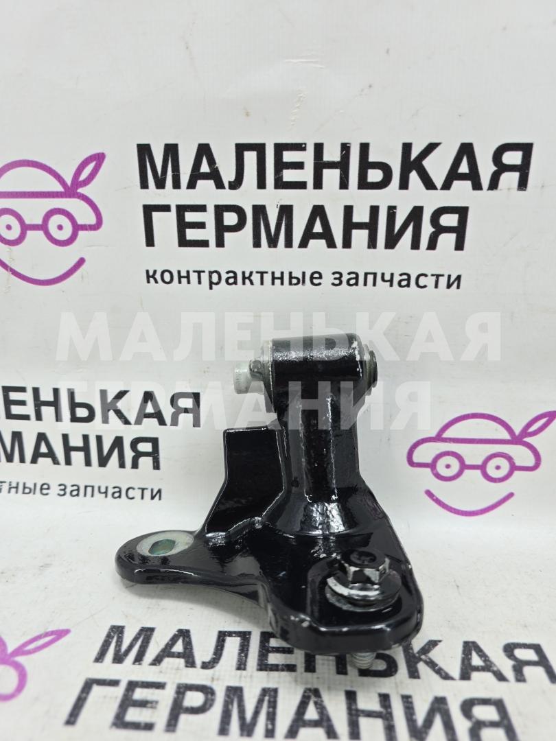 петля двери Mercedes-Benz A-Класс W176 2013, 2.0 л., M 270.920, бензин, робот, серый, хетчбэк 5 дв., передний привод, правый руль, A2467201137 - фото №1