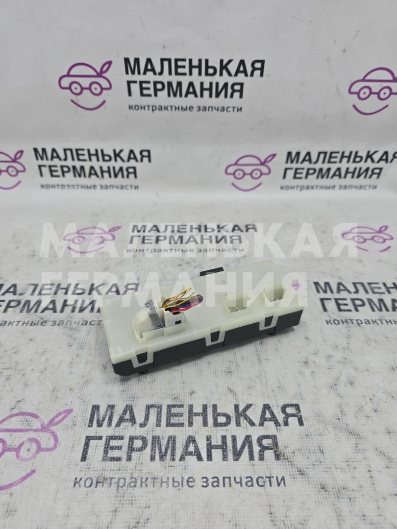 блок управления крышкой багажника BMW 5 серия G30/G31 G30 2017, 2.0 л., B48 B20 A, бензин, АКПП, b65 jatoba brown metallic, седан, задний привод, правый руль, 61357491951, 7491951, 9329883 - фото №1