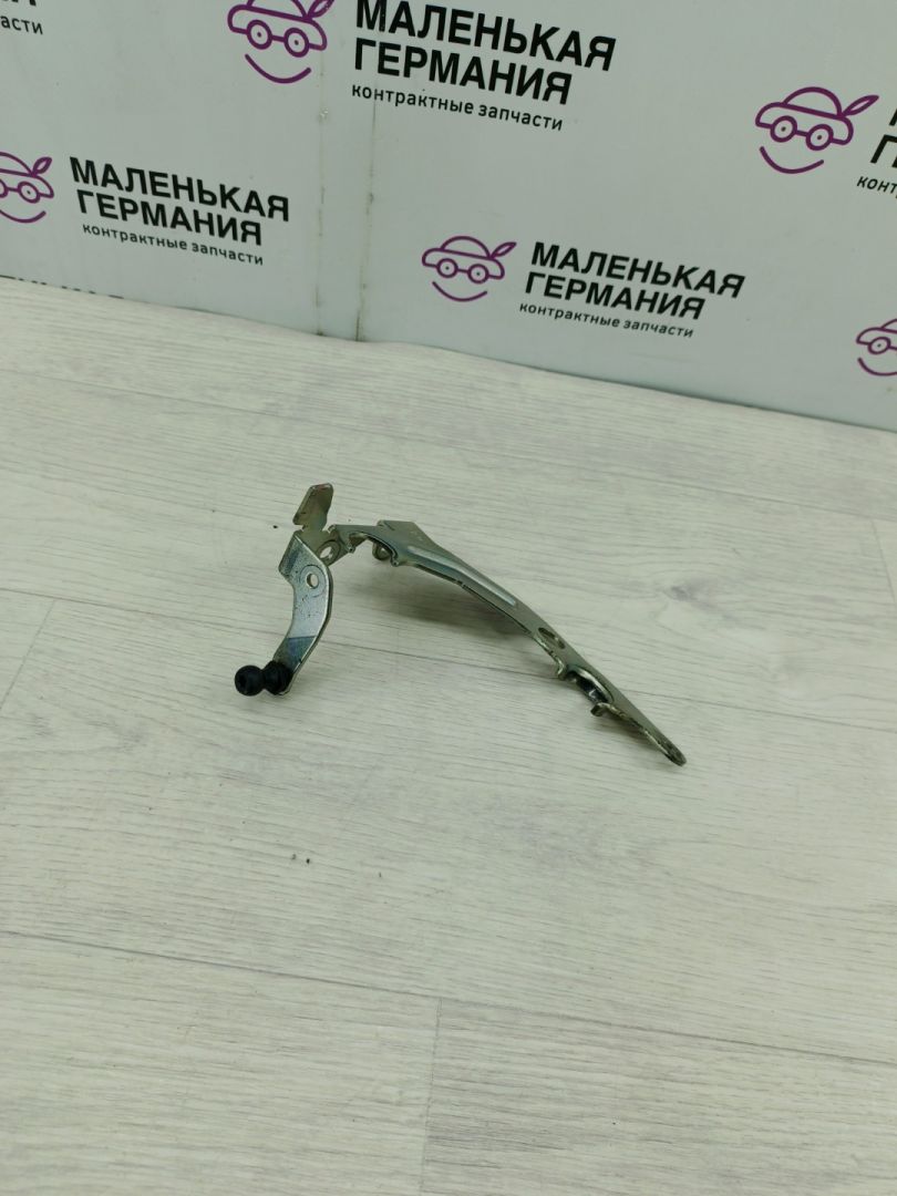 кронштейн (крепление) Mercedes-Benz C-Класс W205/S205/C205 2014, 2.0 л., M 274.920, бензин, АКПП, белый, седан, задний привод, правый руль, A2740940041 - фото №1