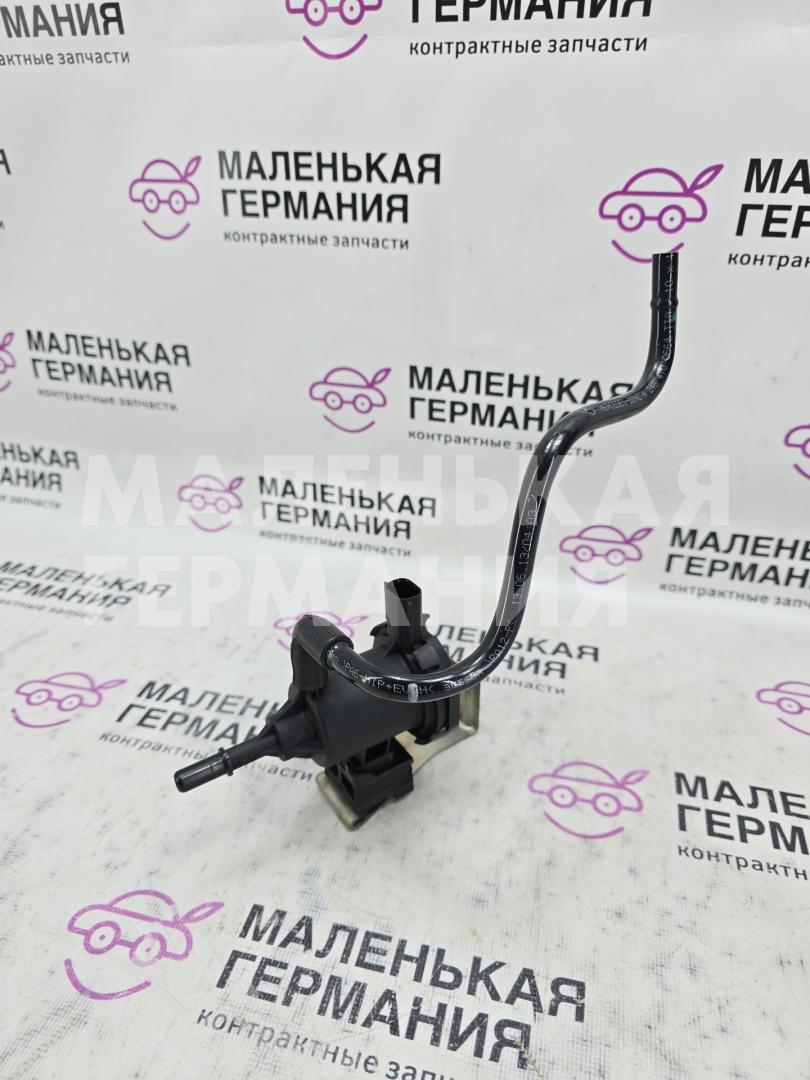 клапан вентиляции топливного бака Mercedes-Benz A-Класс W176 2013, 2.0 л., M 270.920, бензин, робот, серый, хетчбэк 5 дв., передний привод, правый руль, A0014760532, A2054711215, A2464700664, A2464760236 - фото №1